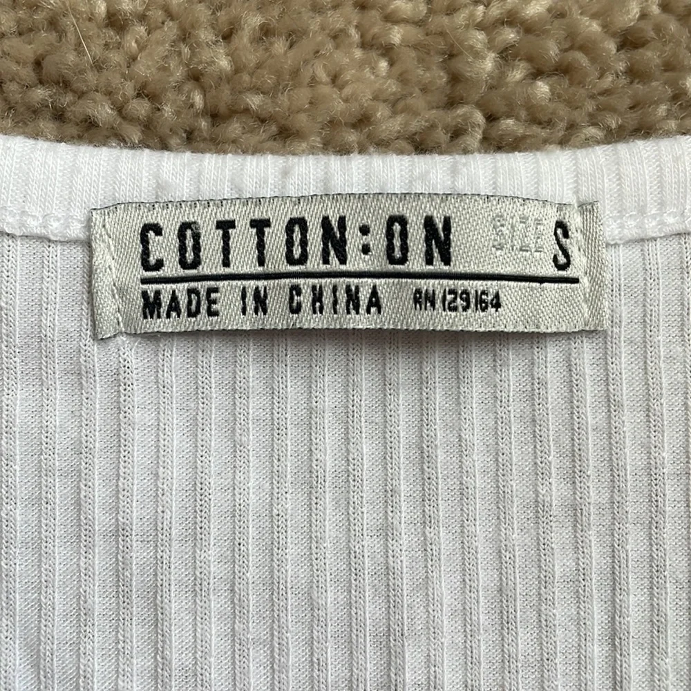 Basic White Tee - Picture 2 of 2